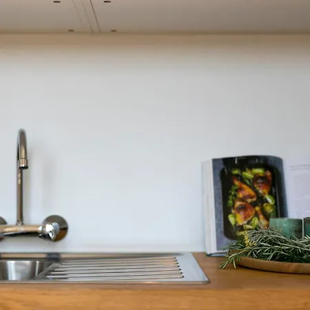 Charming Studio In Nearby The Beach Apartment